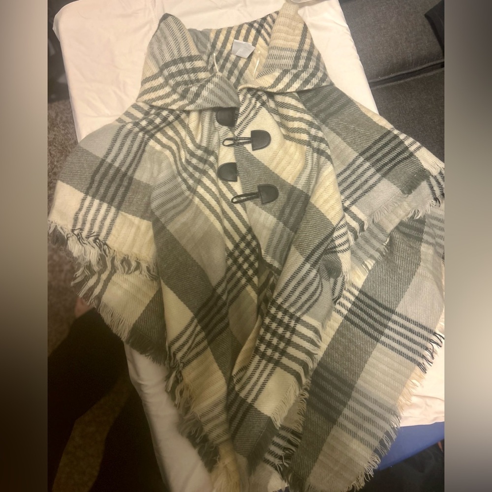 Preppy Print Wool Blend Cape - Sonoma